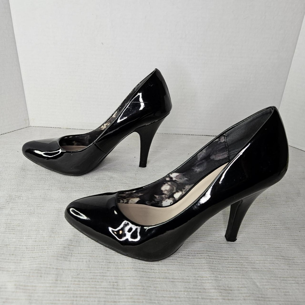 Fergalicious Women's Black Patent Leather Heels